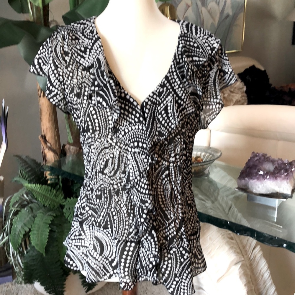SZ M OR 8/10 TOP. BETHANY    NWOT.
